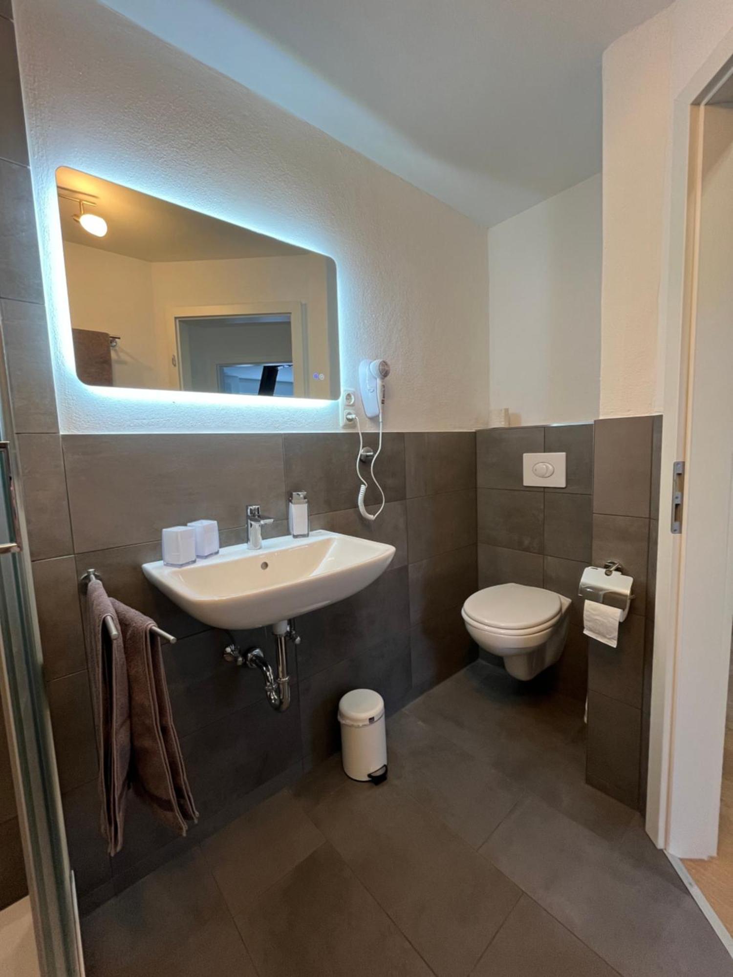 Ferienwohnungen Und Appartements - Haus Budinger Alf Kültér fotó